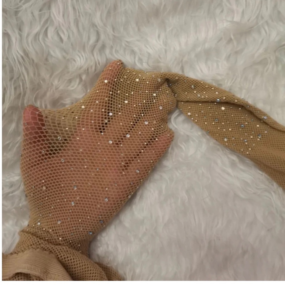 GLAMOROUS FISHNET STOCKINGS WITH GLITTER RHINESTONE DECOR